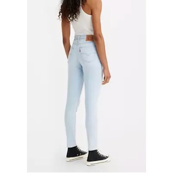 NWT Levis 21 High Rise Skinny Women's Jeans in Soho Way - Light Wash new - Picture 2 of 16